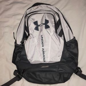 UNDER ARMOUR BACKPACK